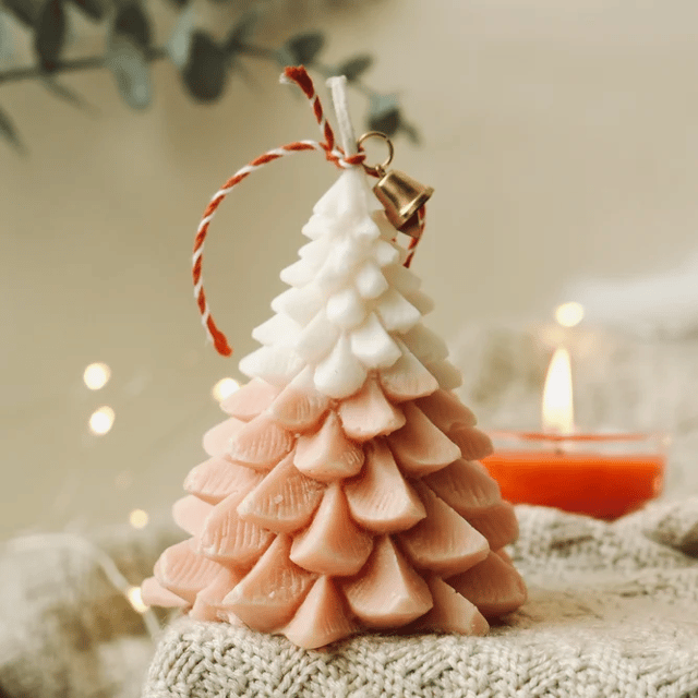 Soy Wax Christmas Tree Candle for gifting, Size: 7.5 cm D * 8.5 cm H